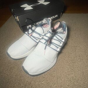 Under Armour shoes “charged breathe FN print”